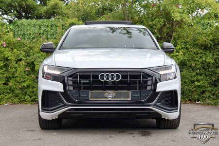 AUDI Q8 photo 2