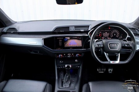 2020 AUDI RS Q3 photo 9
