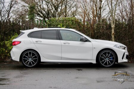 2020 BMW 1 SERIES photo 3