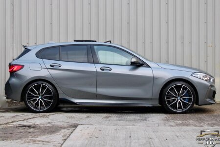 2023 BMW 1 SERIES photo 3