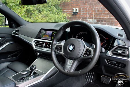 2019 BMW 3 SERIES photo 6