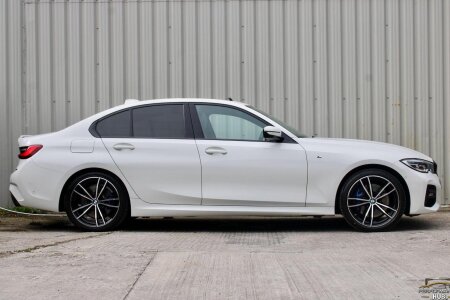 2019 BMW 3 SERIES photo 3