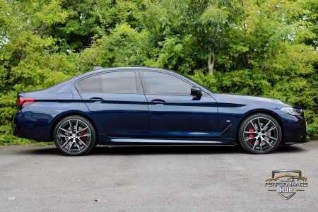 2020 BMW 5 SERIES photo 4