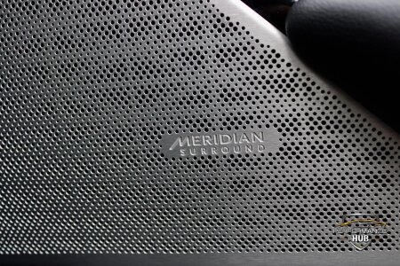 2018 LAND ROVER RANGE ROVER VELAR photo 12