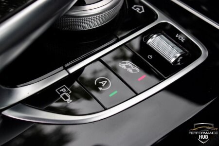 2019 MERCEDES-BENZ C CLASS photo 9