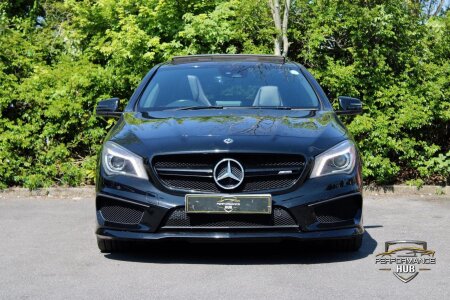 MERCEDES-BENZ CLA photo 2