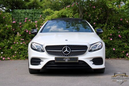 MERCEDES-BENZ E CLASS photo 2