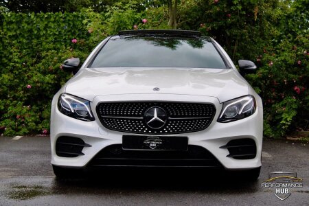 MERCEDES-BENZ E CLASS photo 2