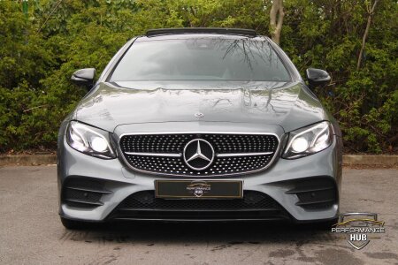 MERCEDES-BENZ E CLASS photo 2