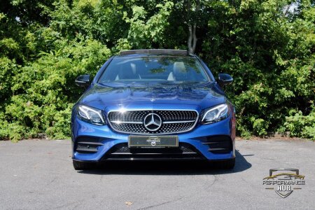 MERCEDES-BENZ E CLASS photo 2