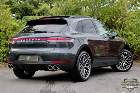 2019 PORSCHE MACAN photo 4