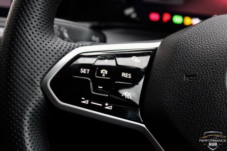 2021 VOLKSWAGEN GOLF photo 10
