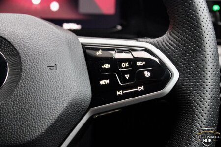 2021 VOLKSWAGEN GOLF photo 11