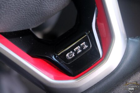 2021 VOLKSWAGEN GOLF photo 9