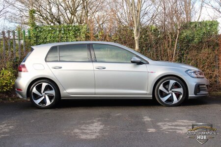 2018 VOLKSWAGEN GOLF photo 3