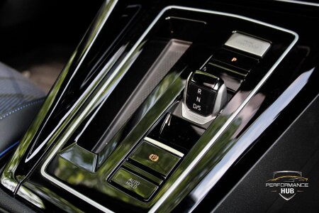 2025 VOLKSWAGEN GOLF photo 12