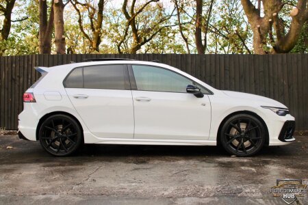 2025 VOLKSWAGEN GOLF photo 3