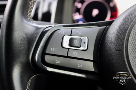 2019 VOLKSWAGEN GOLF photo 9