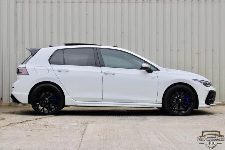 2024 VOLKSWAGEN GOLF photo 3