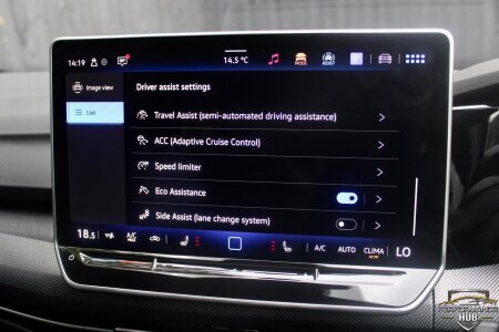 2025 VOLKSWAGEN GOLF photo 12