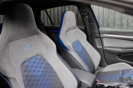2025 VOLKSWAGEN GOLF photo 6