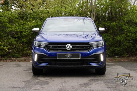 VOLKSWAGEN T-ROC photo 2