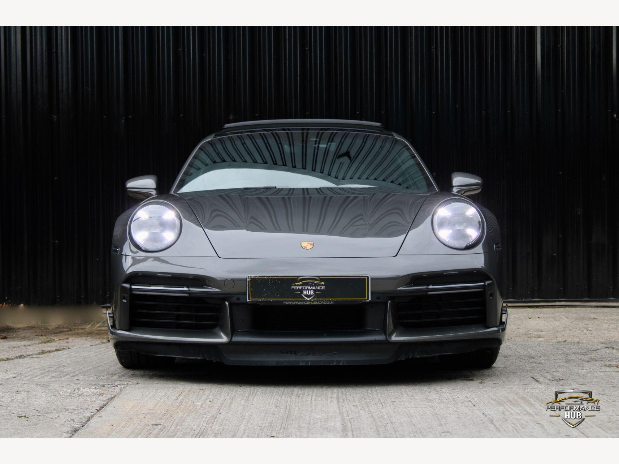 Porsche 911 photo 2