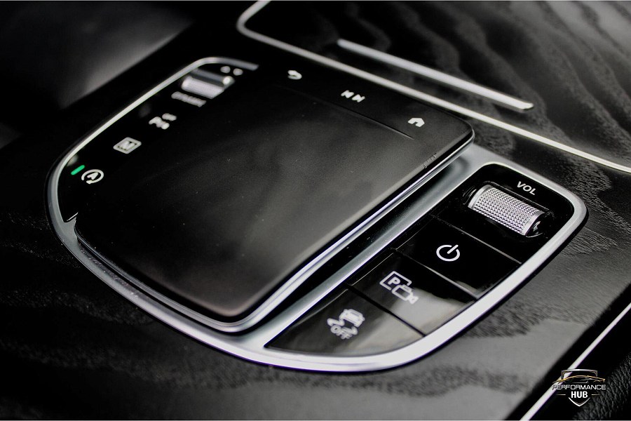 2020 Mercedes-Benz GLC photo 10