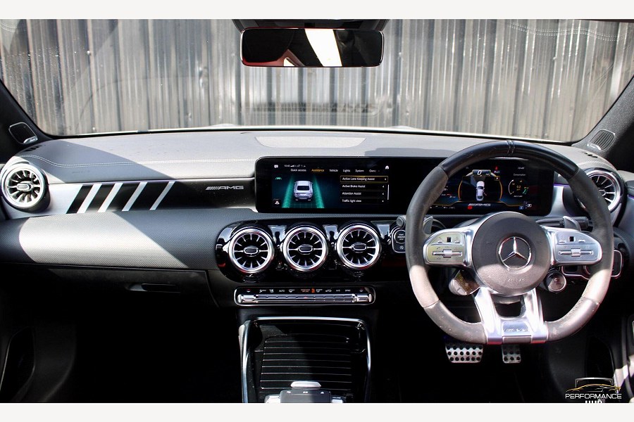 2021 Mercedes-Benz CLA photo 12