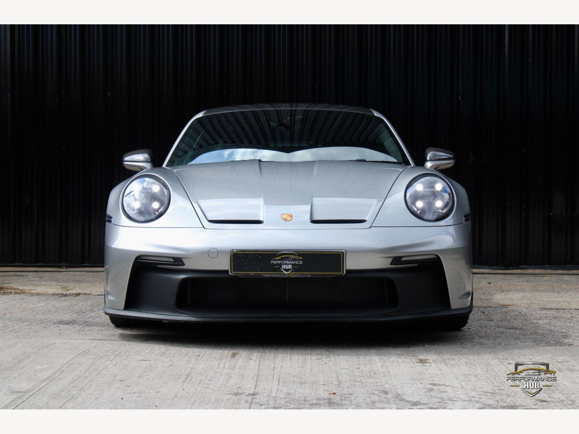 Porsche 911 photo 2