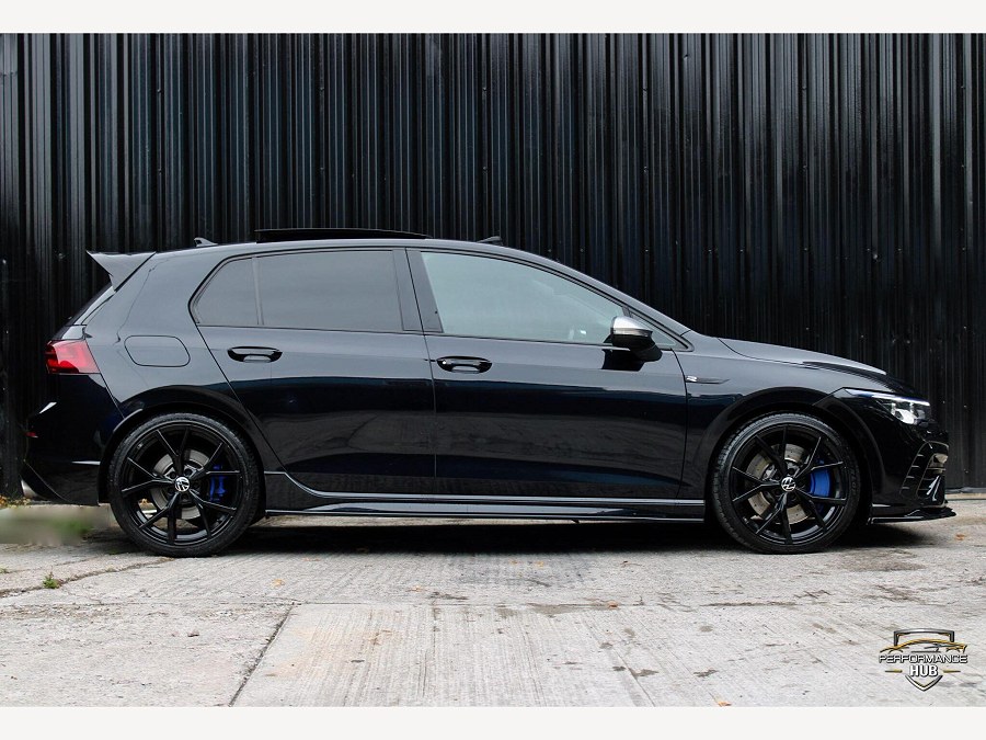 2022 Volkswagen Golf photo 3
