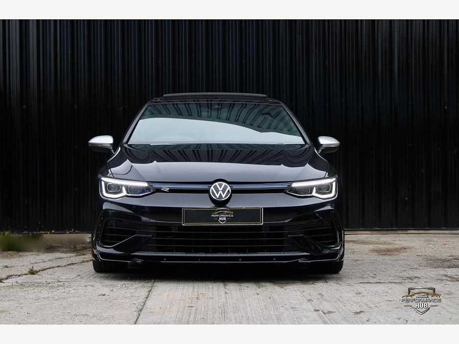 2022 Volkswagen Golf photo 2