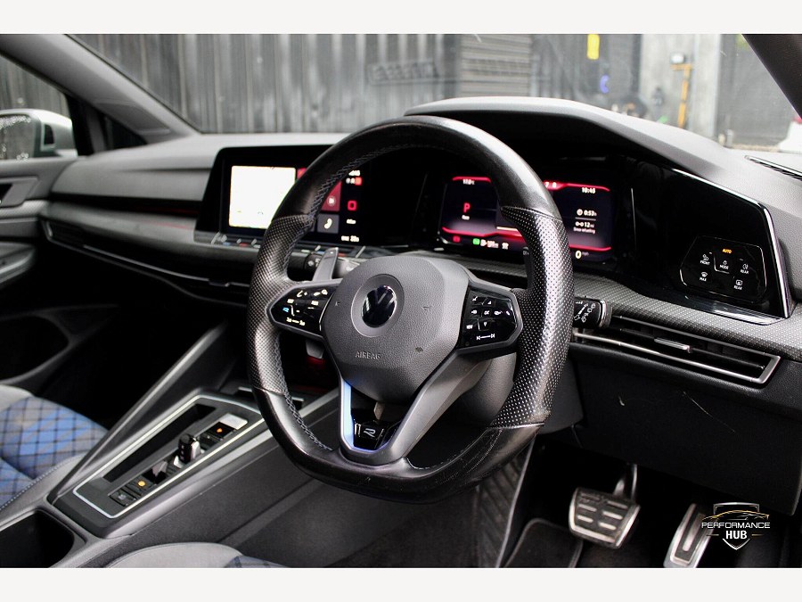 2022 Volkswagen Golf photo 6