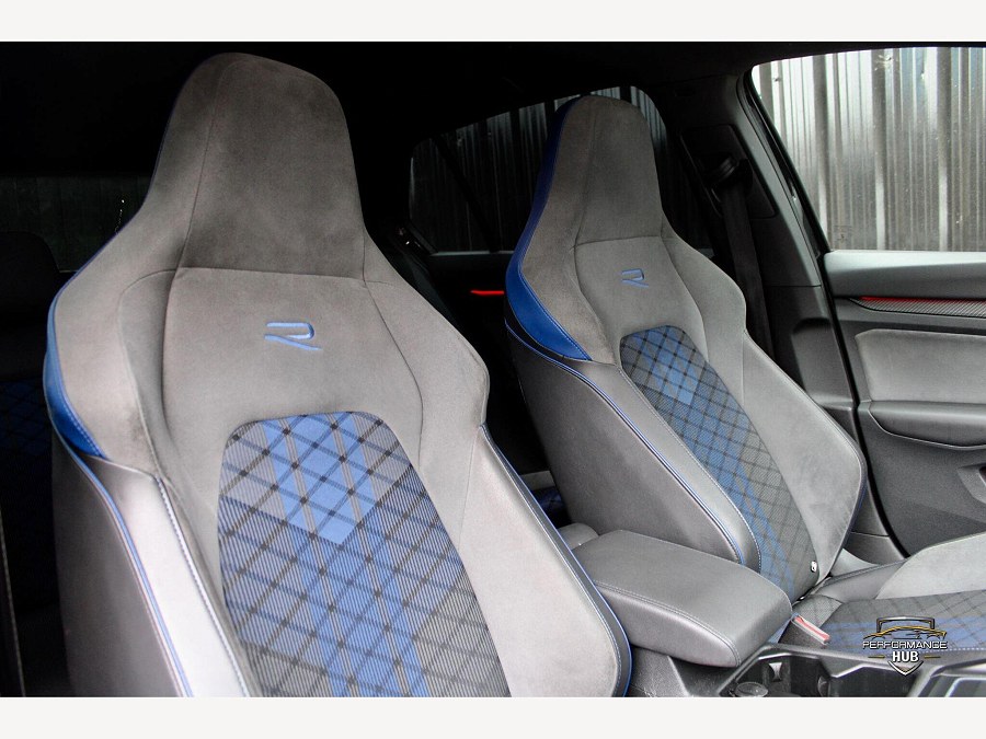 2022 Volkswagen Golf photo 7