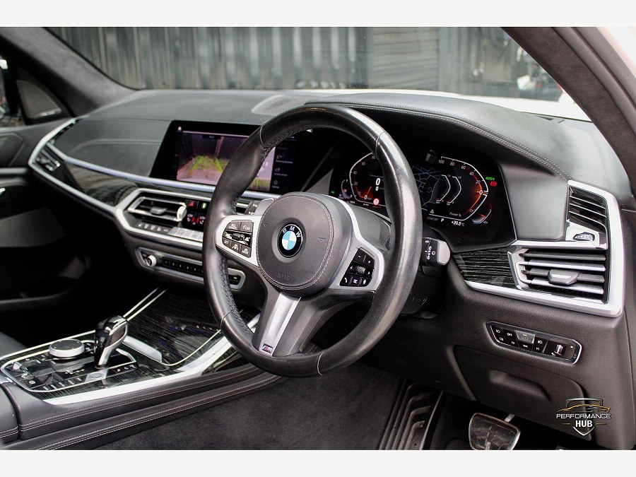 2022 BMW X7 photo 6