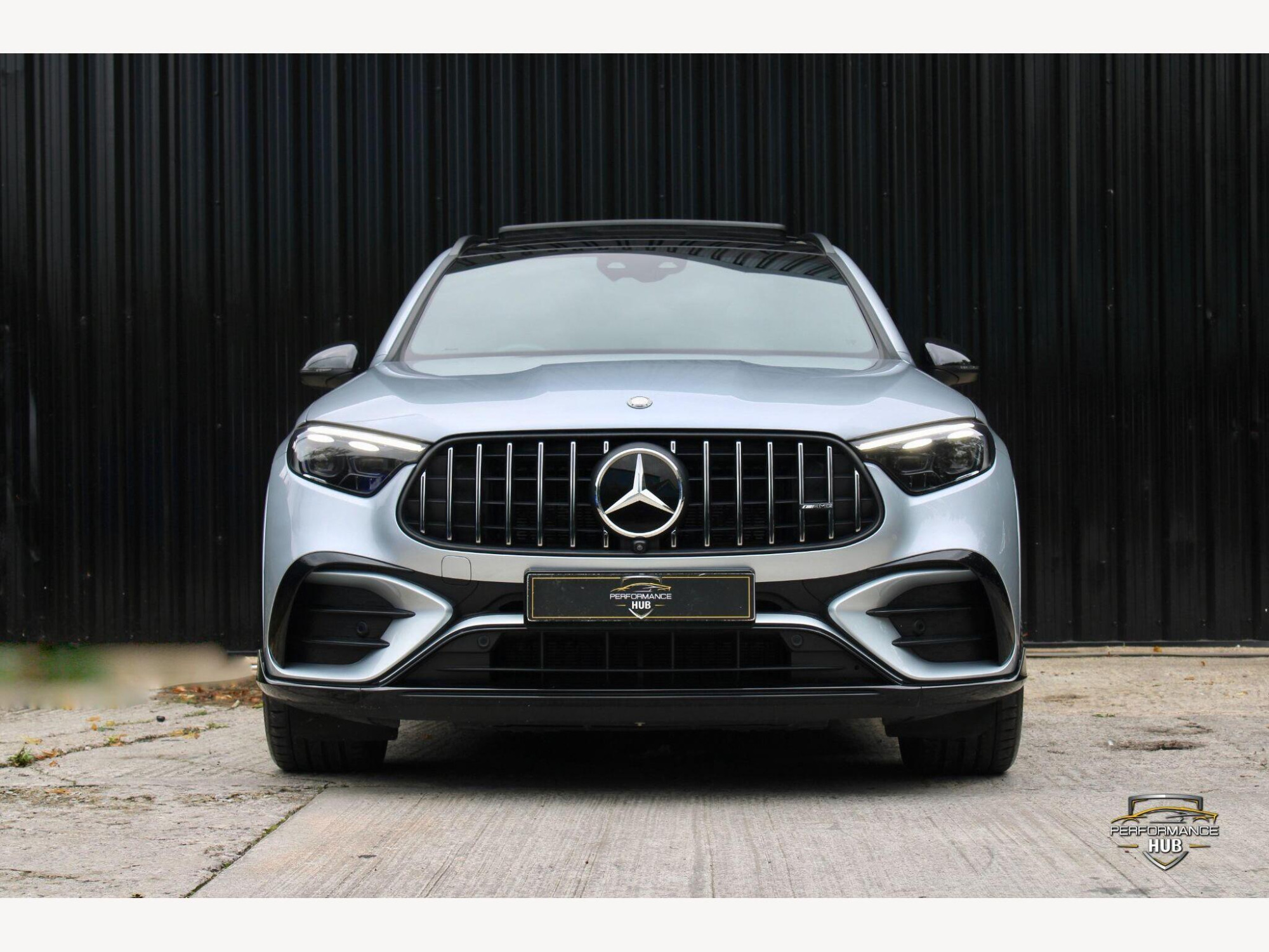 Mercedes-Benz GLC photo 2