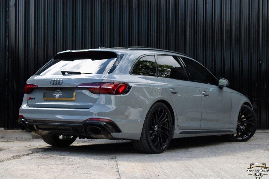 2021 Audi RS4 Avant photo 4