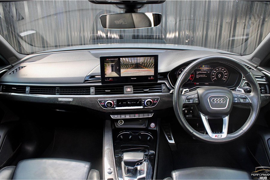 2021 Audi RS4 Avant photo 9