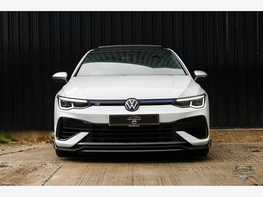 2023 Volkswagen Golf photo 2