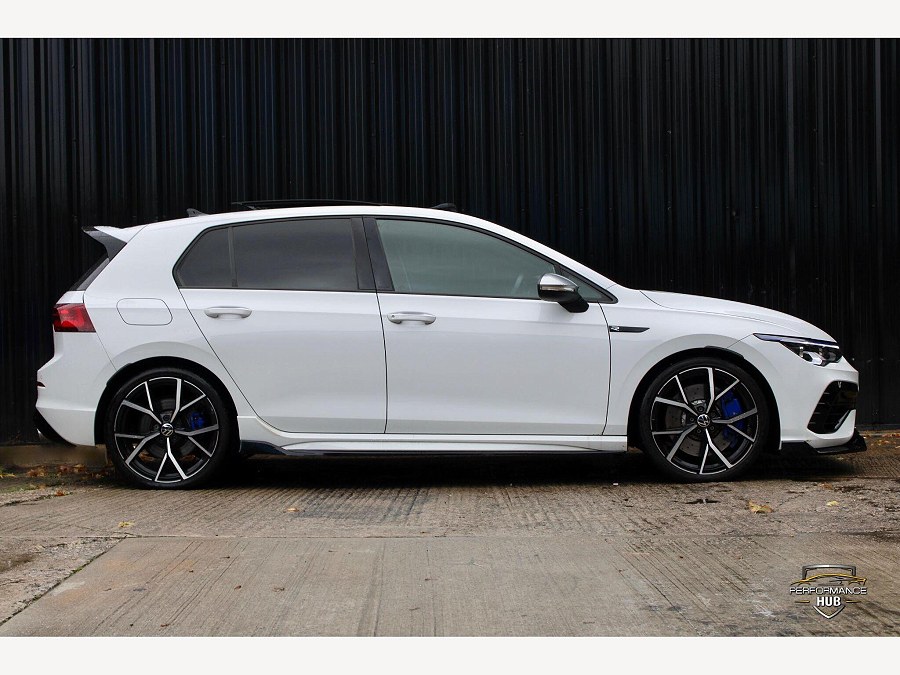 2023 Volkswagen Golf photo 3