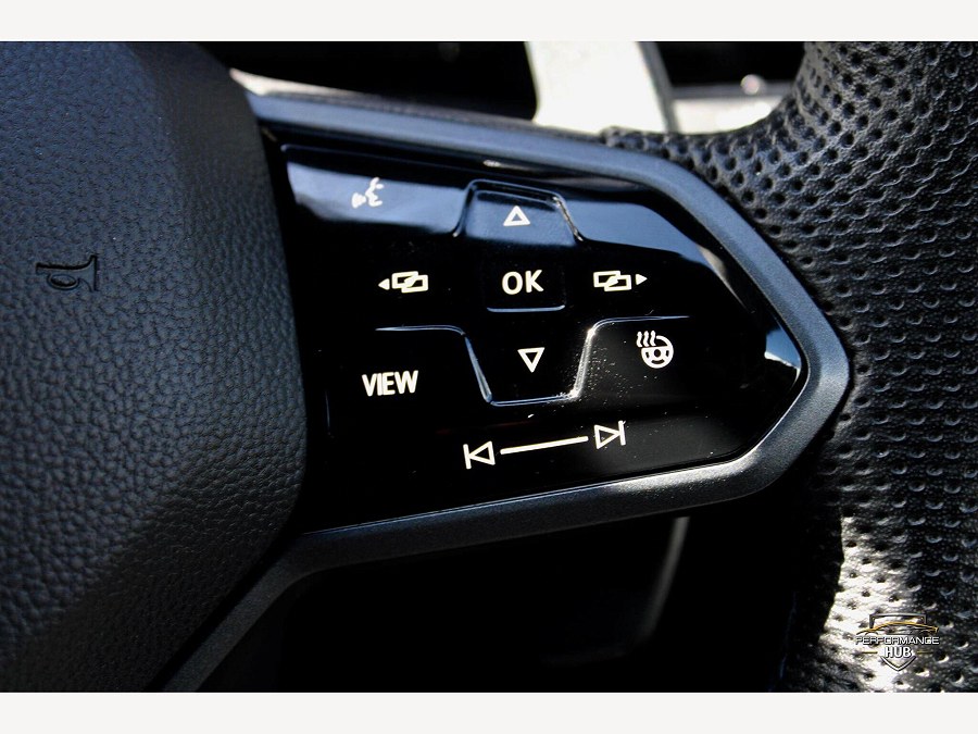 2021 Volkswagen Golf photo 8