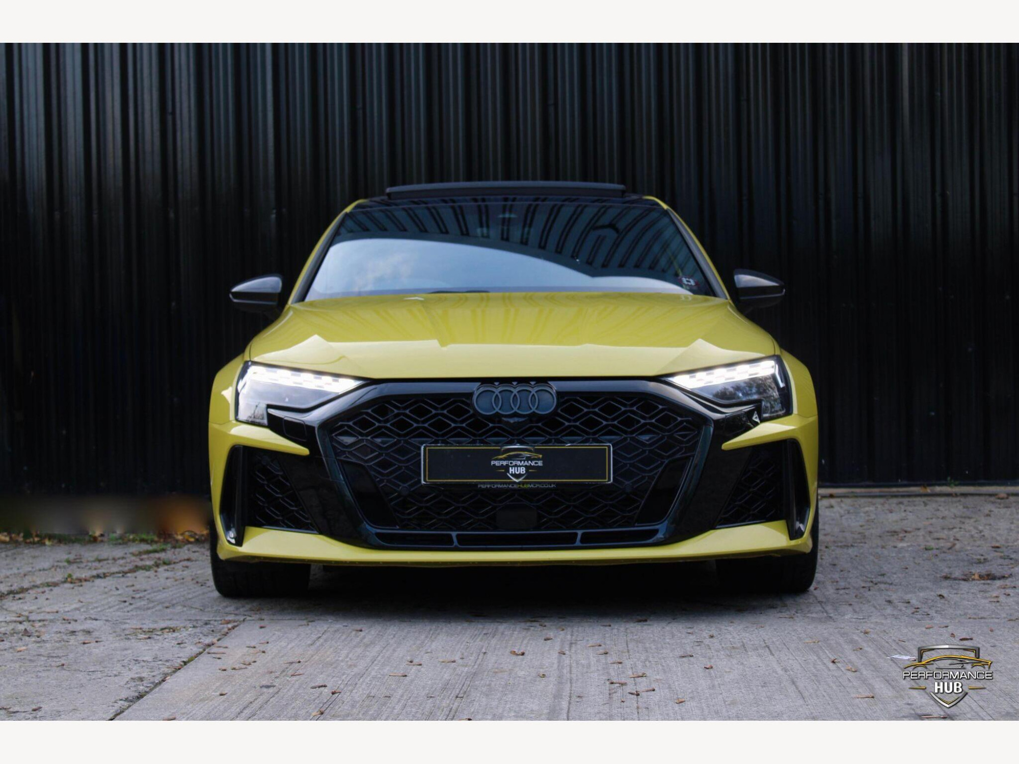 Audi RS3 photo 2