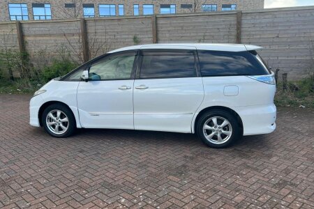 2009 Toyota Estima photo 9