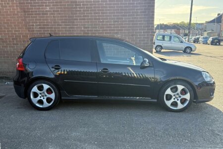 2009 Volkswagen Golf photo 4