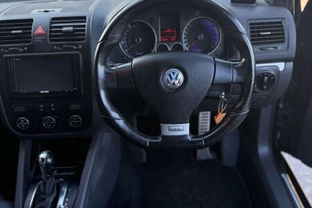 2009 Volkswagen Golf photo 8