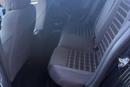 2009 Volkswagen Golf photo 13