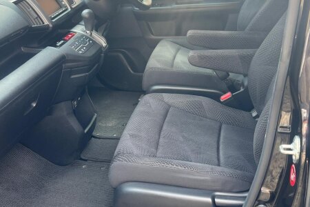 2010 Honda Stepwagon photo 8