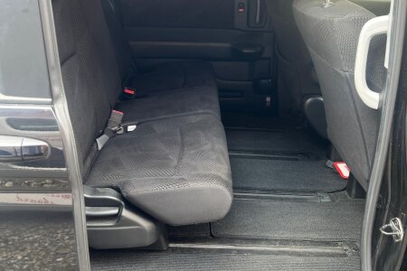 2010 Honda Stepwagon photo 9