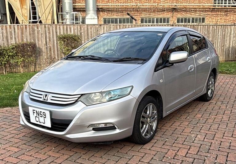 Honda Insight photo 2