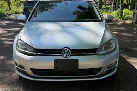 2014 Volkswagen Golf photo 1